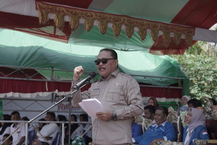 Pj Bupati Limi Mokodompit Buka Jambore Pemuda DPD KNPI di Desa Bolaang