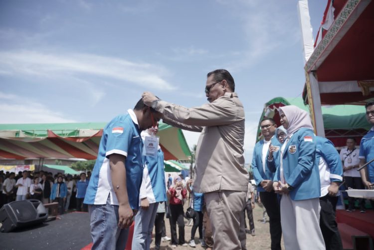 Pj Bupati Limi Mokodompit Buka Jambore Pemuda DPD KNPI di Desa Bolaang