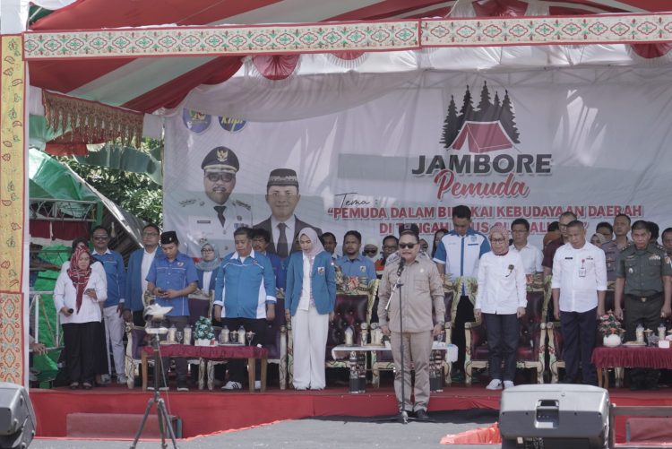 Pj Bupati Limi Mokodompit Buka Jambore Pemuda DPD KNPI di Desa Bolaang