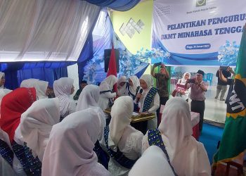 Ketua BKMT Sulut Yasti Soepredjo Mokoagow Lantik Pengurus BKMT Minahasa Tenggara