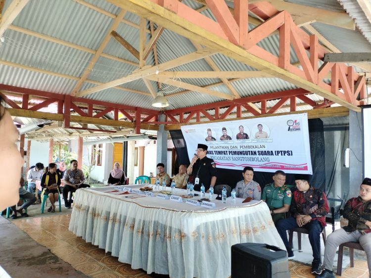 766 Pengawas TPS se Kabupaten Bolmong Dilantik