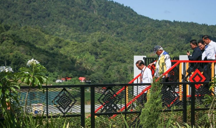 Didampingi Gubernur dan Pj Bupati, Presiden Jokowi Resmikan Bendungan Lolak