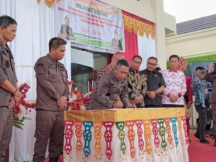 Kajati Sulut Dr Andi Muhammad Taufik Resmikan Kantor Kejari Kota Kotamobagu