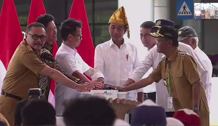 Presiden Jokowi Resmikan Bandara Bolaang Mongondow