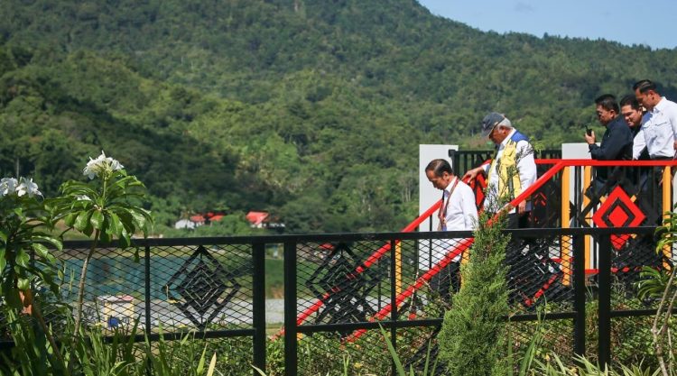 Didampingi Gubernur dan Pj Bupati, Presiden Jokowi Resmikan Bendungan Lolak