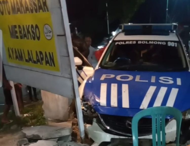 Diduga Lalai, Mobil Patroli Milik Satlantas Polres Bolmong Menabrak Pagar