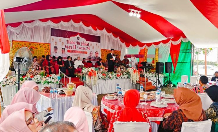 Dinas Pendidikan Bolmong Menggelar Halal Bi Halal Perkuat Silahturahmi