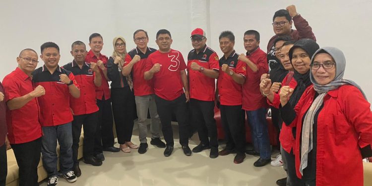 Hadapi Pilkada 2024, Pengurus PDI Perjuangan Kotamobagu Solid Untuk Meiddy Makalalag