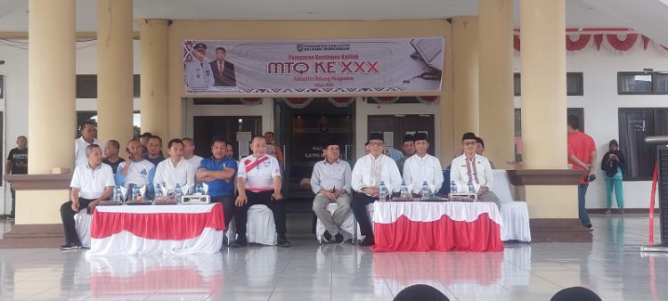 Pj Bupati Bolmong Lepas Khafila MTQ ke XXX Tingkat Provinsi