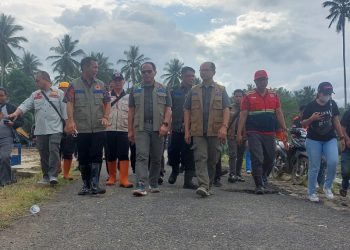 BNPB Kunjungi Bolmong Serahkan Bantuan Uang Tunai dan Peralatan
