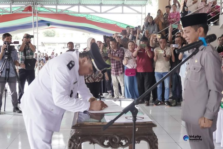 Pj Bupati Bolmong Jusnan Calamento Mokoginta Lantik 193 Sangadi