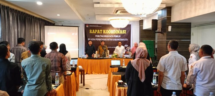 KPU Bolmong Rakor Bersama Terkait Data Pemilih Perbatasan