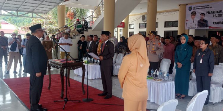 Pj Bupati dr Jusnan Calamento Mokoginta Lantik Abdullah Mokoginta sebagai Sekda Definitif