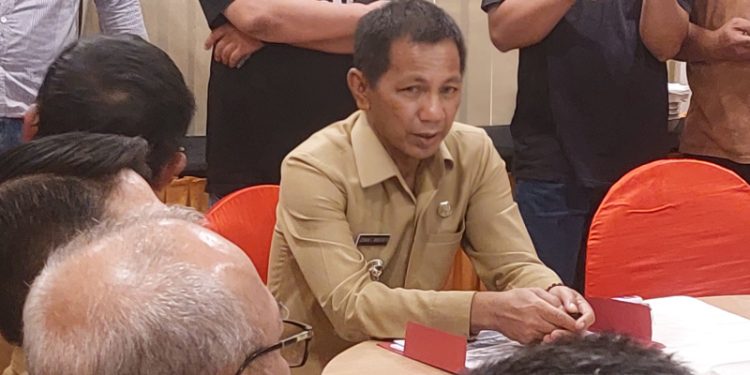 Pj Bupati Jusnan Mokoginta Kesal Kinerja Bappeda