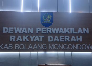 Anggota DPRD Bolmong Terpilih Dapat PIN Emas Hingga Mobil Dinas