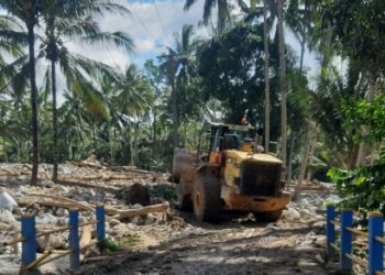 Pasca Banjir, Akses Menuju Desa Mengkang Mulai Dibuka