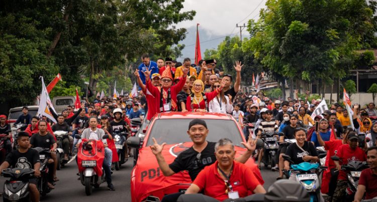 Massa Pendukung NK-STA Tumpah Ruah