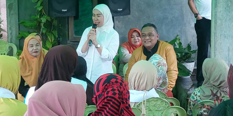 STA  dan BRANI Silahturahmi dengan Ratusan Ibu-ibu di Kopandakan