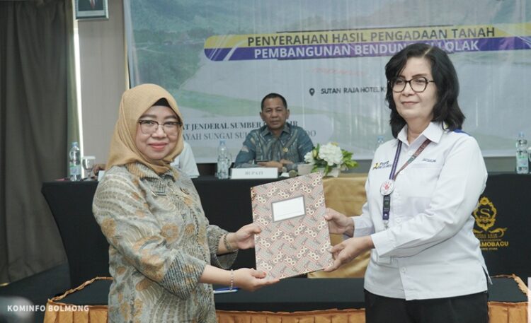 Pj Bupati Menghadiri Penyerahan Hasil Pengadaan Tanah Pembangunan Bendungan Lolak