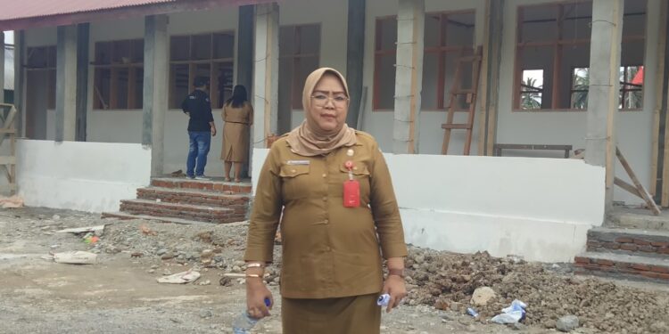 Kadis Pendidikan Tinjau Sekolah Penerima Anggaran Fisik