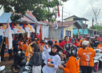 Sri Tanti Angkara Disambut Warga Kompleks Perumahan Permai Kelurahan Pobundayan