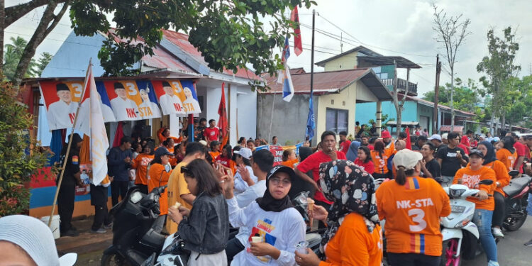 Sri Tanti Angkara Disambut Warga Kompleks Perumahan Permai Kelurahan Pobundayan