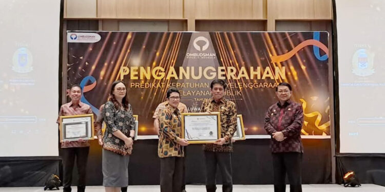 Pemkab Bolmong Raih Penghargaan Kepatuhan Penyelenggaraan Pelayanan Publik