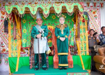 Bupati dan Wakil Bupati Bolmong Disambut Adat