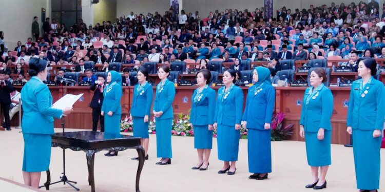 Kalsum Alhabsyi Dilantik Ketua PAUD Bolmong