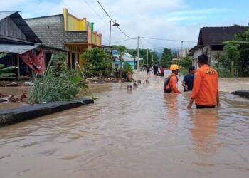 Bupati Yusra Alhabsyi Imbau Warga Waspada Banjir dan Longsor