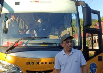 Bupati Yusra Alhabsyi Kembalikan Fungsi Bus Sekolah