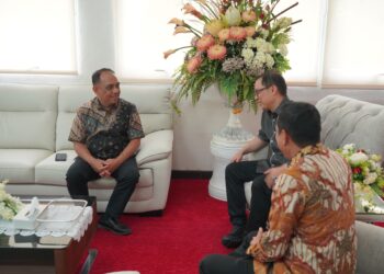 Temui Rektor Unsrat Manado, Bupati Yusra Alhabsyi Gagas Kerjasama Peningkatan SDM