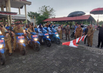 Bupati dan Wabup Bolmong Serahkan Kendis Milik Penyuluh