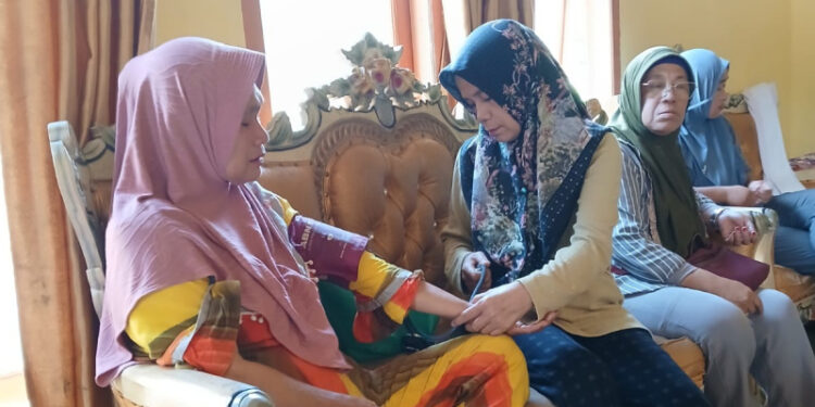 Dinkes Bolmong Lakukan Pendampingan Korban Kebakaran di Desa Bakan