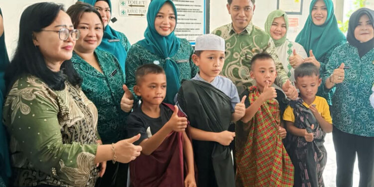 Bhakti Sosial Khitanan Massal Sasar Ratusan Anak di Bolmong