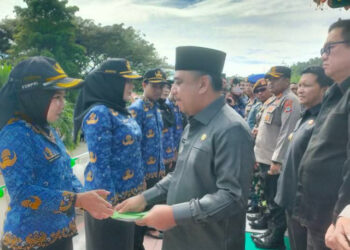 Bupati Bolmong Yusra Alhabsyi Serahkan 512 SK PPPK dan CPNS