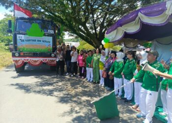 Karnaval Gebyar PAUD Bolmong Ramaikan Hardiknas