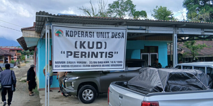 Penambang Tradisional Dukung Aktivitas KUD Perintis