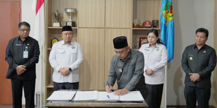 Komit Bangun SDM di Bolmong, Bupati Yusra Alhabsyi MoU dengan Dua Perguruan Tinggi