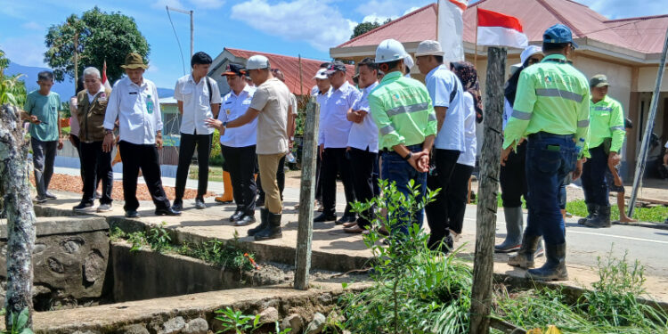 Wabup Bolmong Dony Lumenta Cek Penyebab Banjir di Desa Bakan