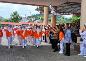 Lomba Gerak Jalan TP PKK Bolmong, Warnai HUT RI ke-80