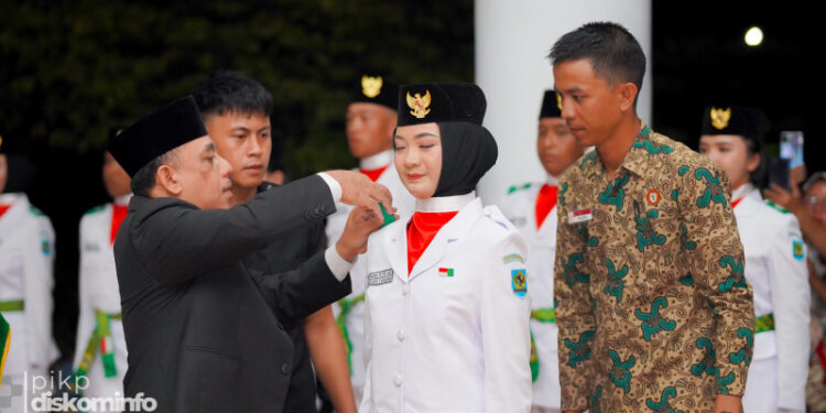 Bupati Bolmong Yusra Alhabsyi Kukuhkan Anggota Paskibraka Tahun 2025