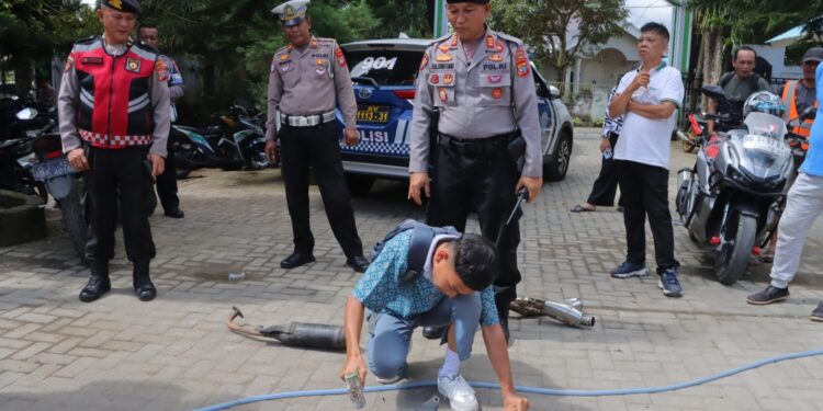 Knalpot Brong, dan Harapan untuk Siswa