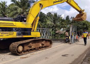 Jembatan Darurat Dibangun di Desa Muntoi, Kendaraan Bermuatan Berat Dibatasi