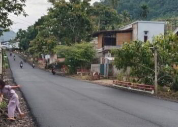 Aspal Mulus Hadir di Tungoi, Warga Rasakan Perubahan