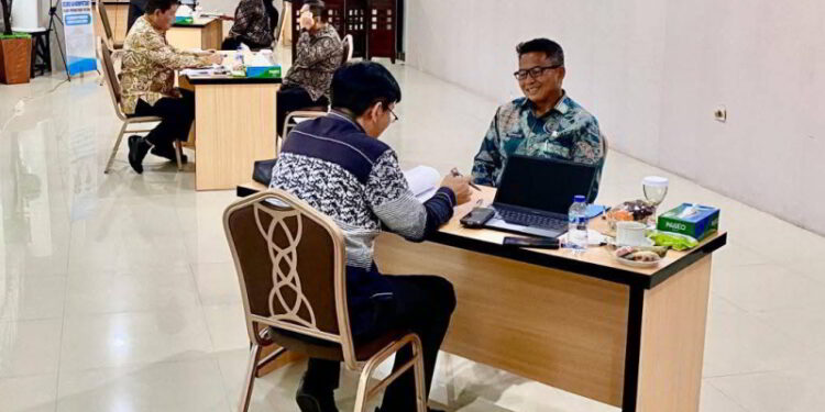 Tahlis Gallang: Rekam Jejak Panjang Birokrat BMR di Job Fit Pemprov Sulut