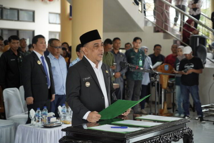 Bupati Yusra Alhabsyi Lantik 49 Pejabat Struktural Bolmong. Berikut Daftar Nama-namanya