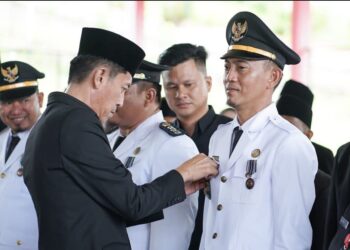 Bupati Iskandar Kamaru Lantik Adiknya Jadi Camat Posigadan. Antara Dukungan dan Rasa Penasaran Publik