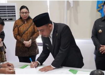 Pemkab Bolmong Tandatangani NPHD Kepada IAIN dan IAKN