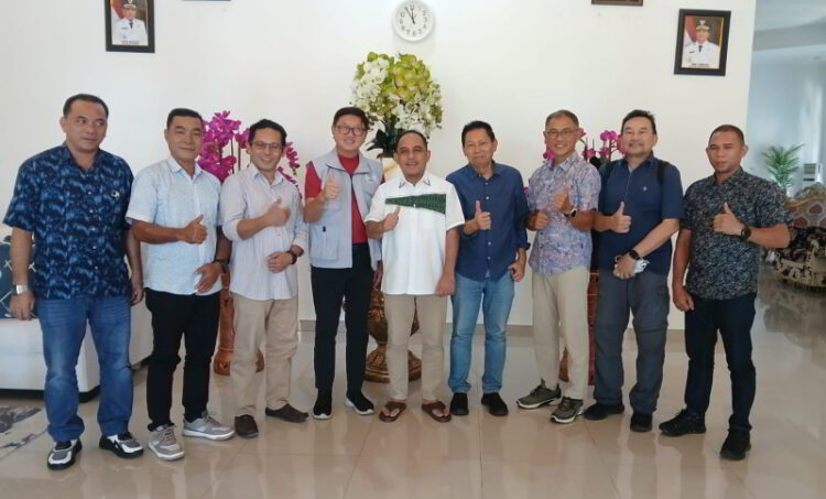 Bupati Yusra Alhabsyi Sambut Investor Singapura dan Malaysia